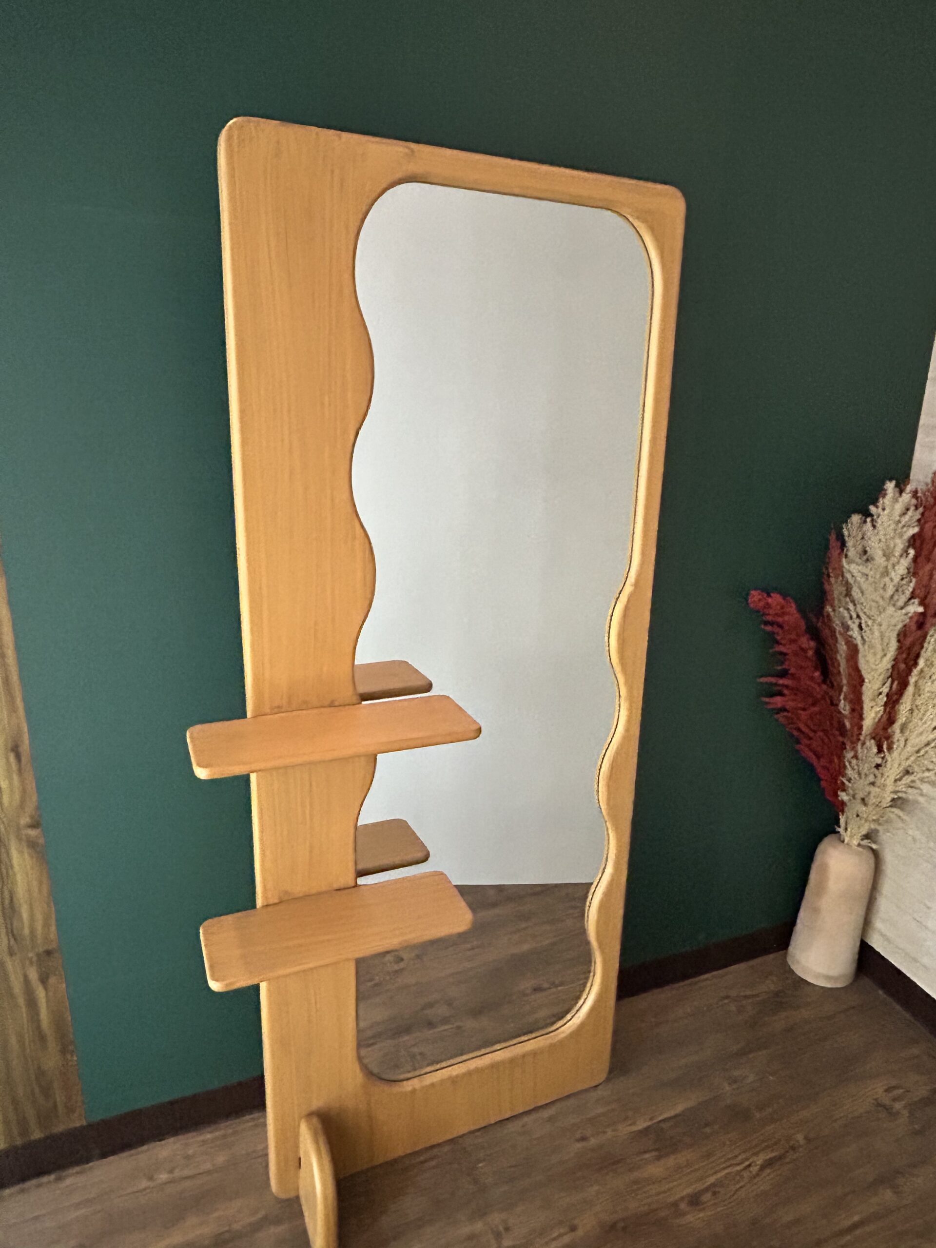 آینه چوبی دکور دار و پایه دار آینه قدی پایه دار و دکوردار